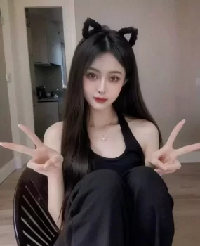 服务超好的00大学妹