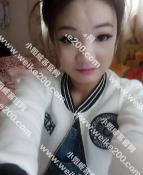 新开发的水嫩兼职妹子小猫