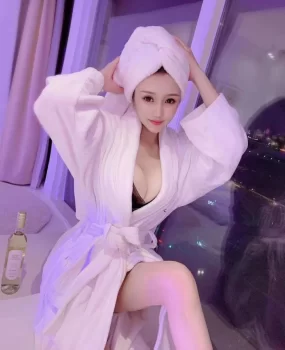 朋友介绍的一个00后，可以上门